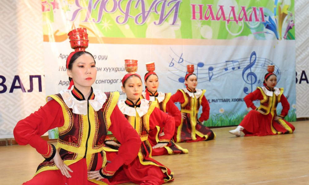 ХҮҮХДИЙН УРЛАГИЙН "ЯРГУЙ" НААДАМ 2 ДАХЬ ӨДРӨӨ ҮРГЭЛЖИЛЖ БАЙНА. 